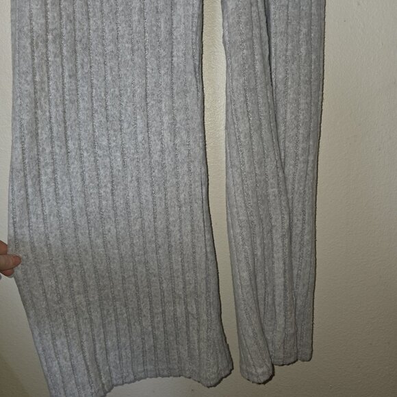 Cupshe Silver Mist Ribbed Knit Jumpsuit Gray Long Sleeve Wide Leg L NWT - Picture 11 of 16
